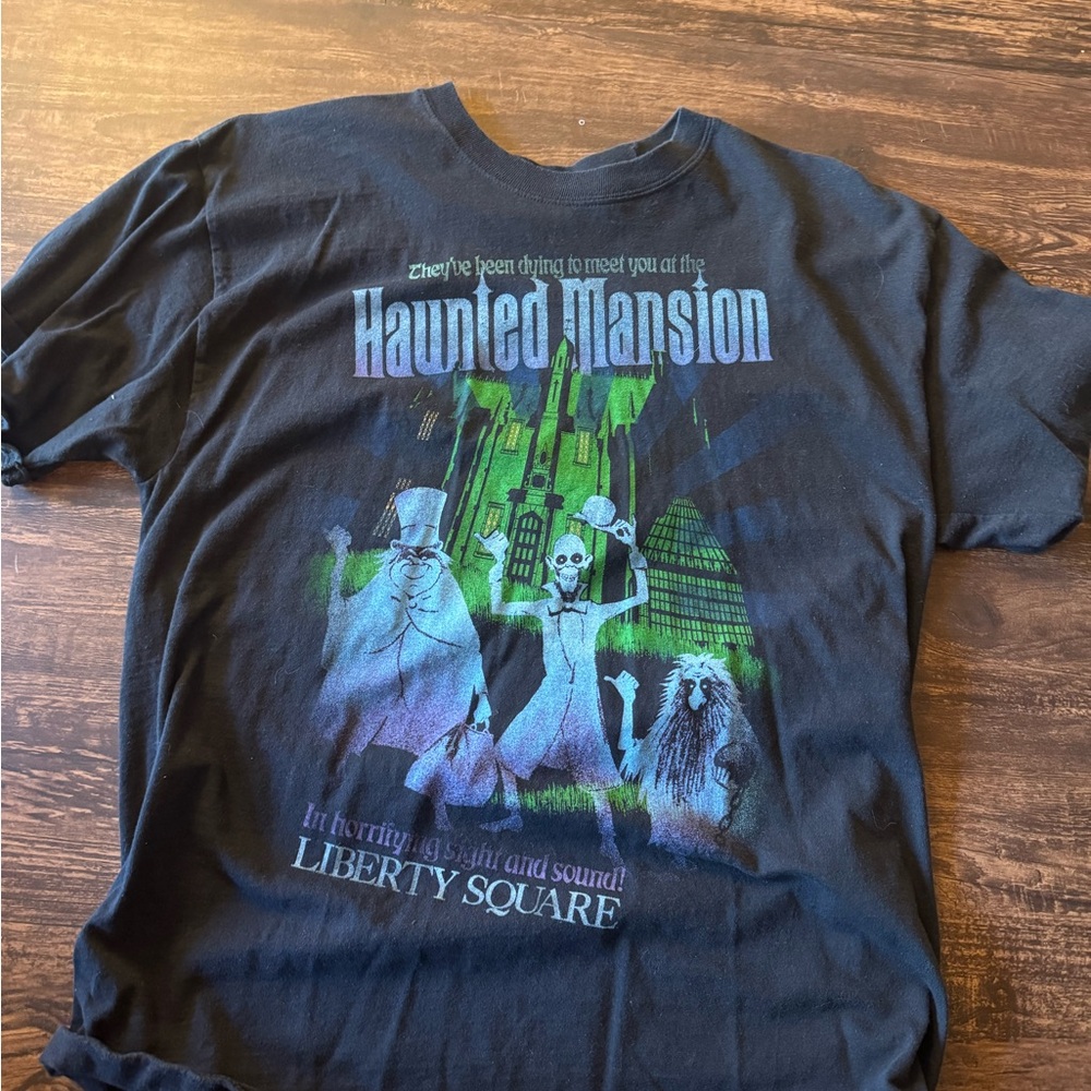 Vintage Disney Haunted Mansion T-Shirt - Liberty Square Hitchhiking Ghosts L - Picture 2 of 6